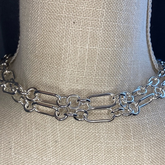 Women’s long chain beaded necklace. - Picture 16 of 17